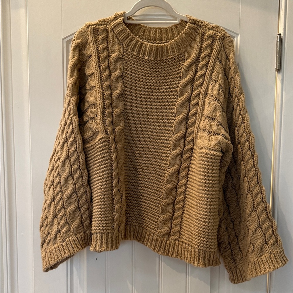 Chunky Cable Knit Sweater - Brown